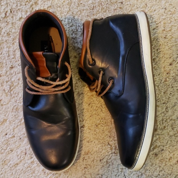 Shoes - Picture 4 of 4